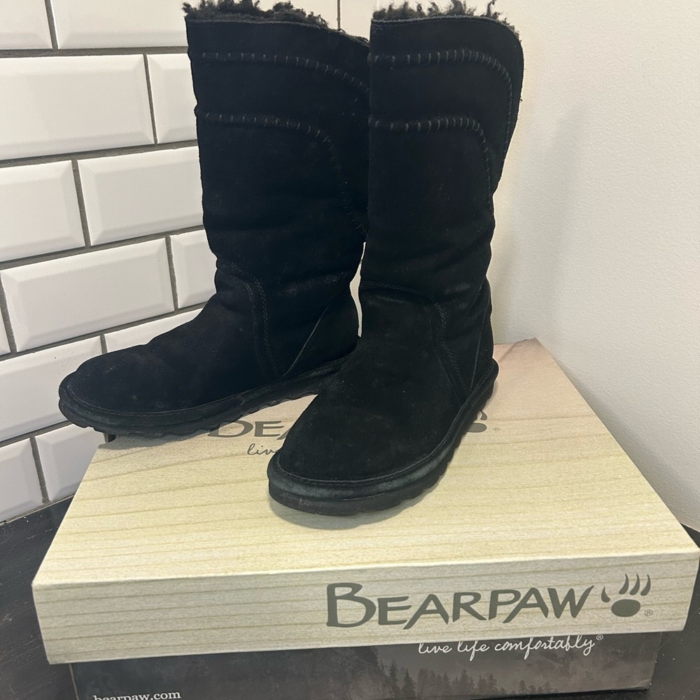 BearPaw Women's Suede Black Winter Boots